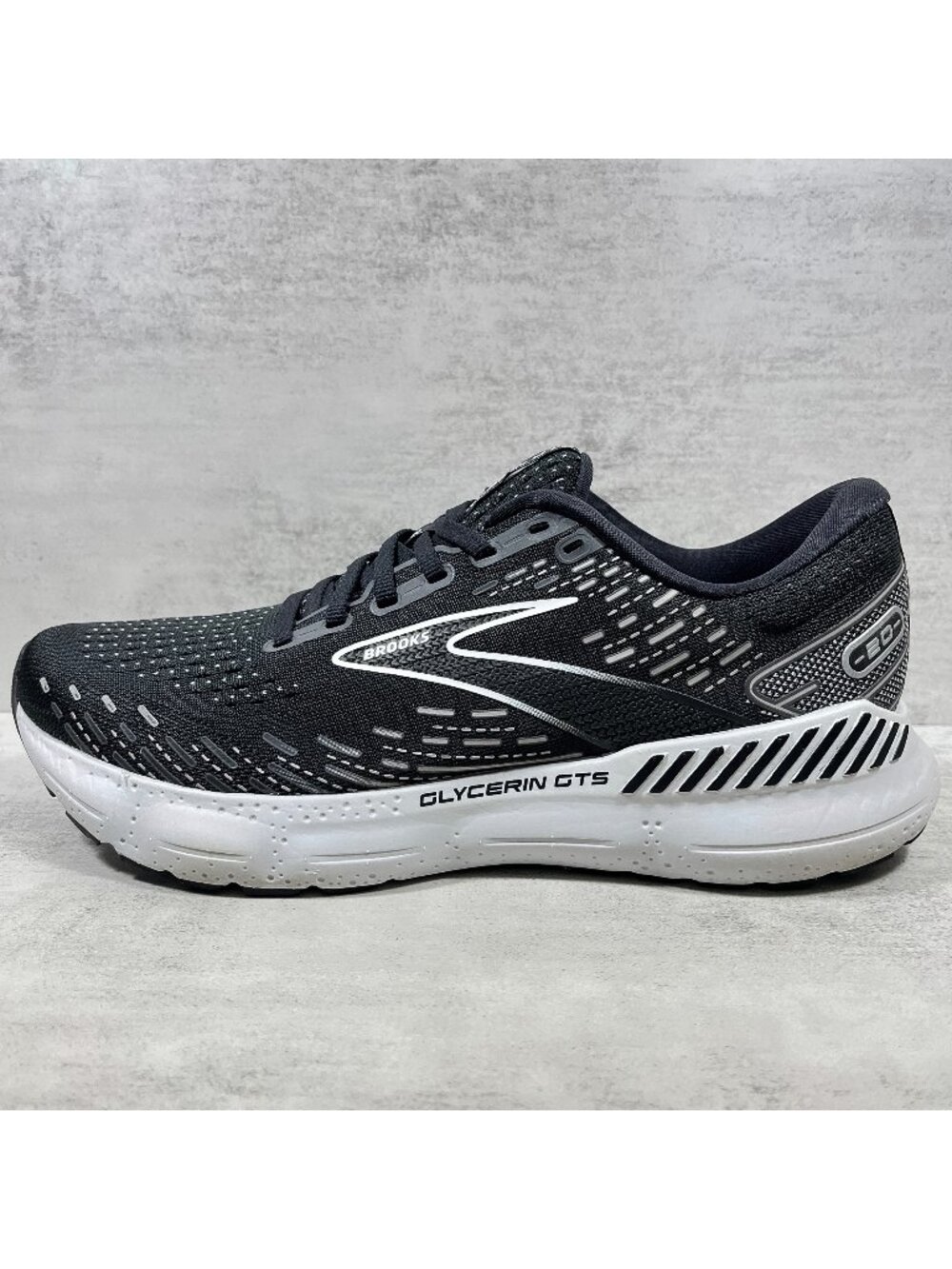 Brooks Adrenaline GTS 20 Running Shoes - Women's Size 9.5 - Black